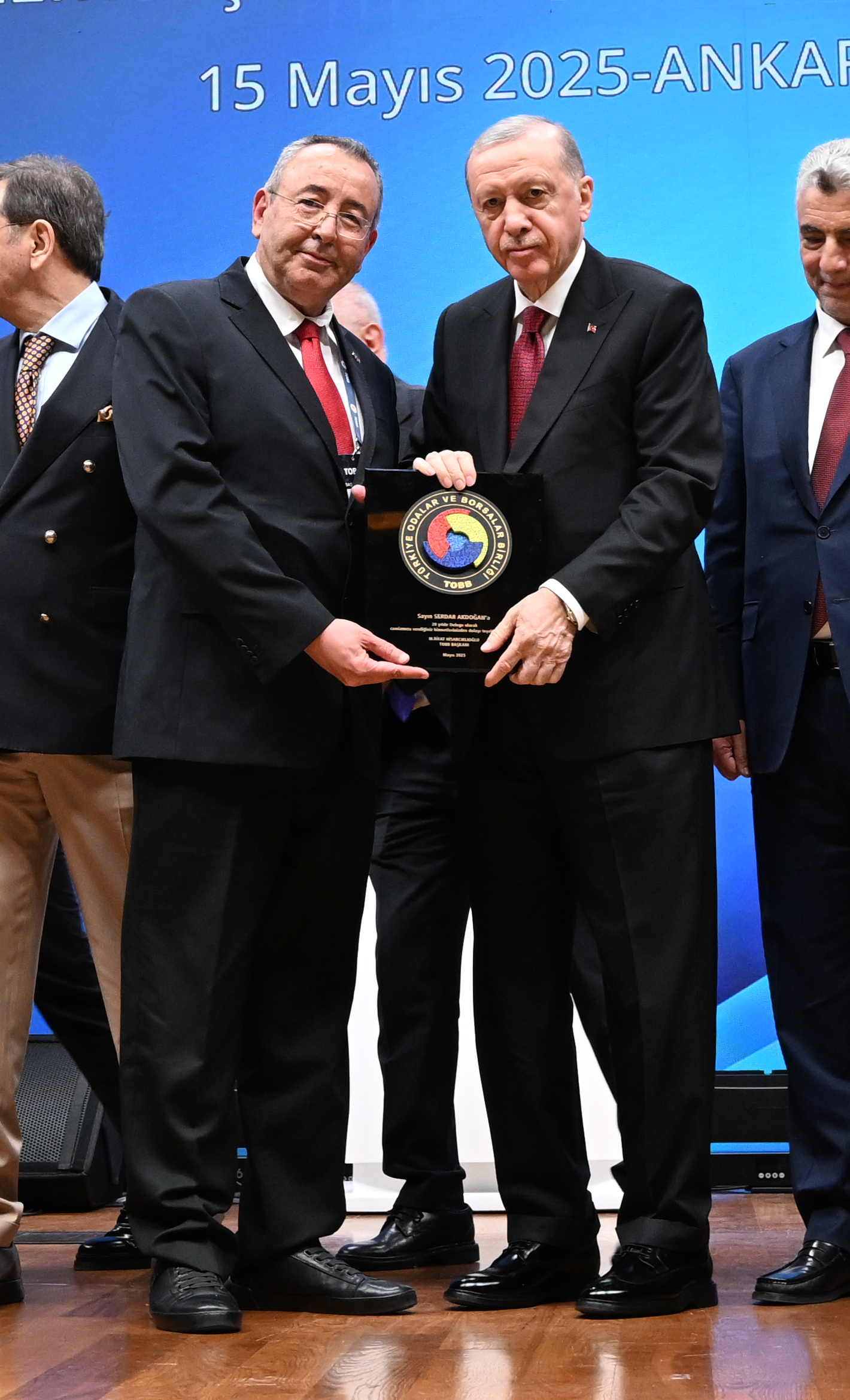 TOBB 2025 YILI HİZMET ŞEREF BELGESİ VE PLAKET TAKDİM TÖRENİ YAPILDI